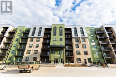 Real Estate Listing   5 CHEF Lane Unit# 611 Barrie